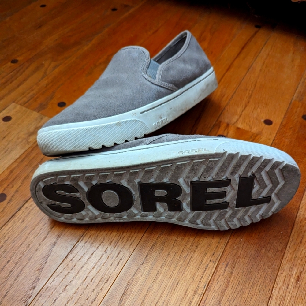 Grey slip on Sorels